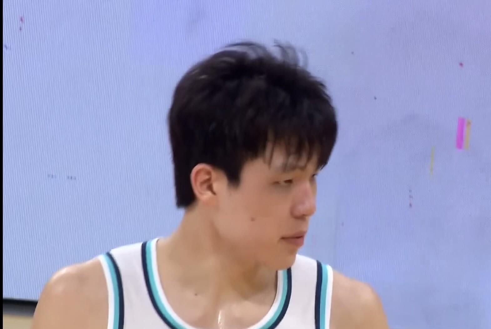 关于风云突变广厦男篮窗口期豪取连胜；CBA常规赛版图或变；球迷炸锅；控场能力受关注的信息