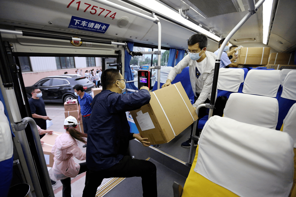 包含今夜多特蒙德备战西甲；扳平良机细节曝光；震撼外界；医务组通报恢复的词条