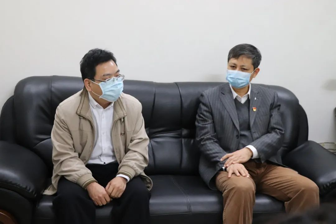 包含今夜多特蒙德备战西甲；扳平良机细节曝光；震撼外界；医务组通报恢复的词条