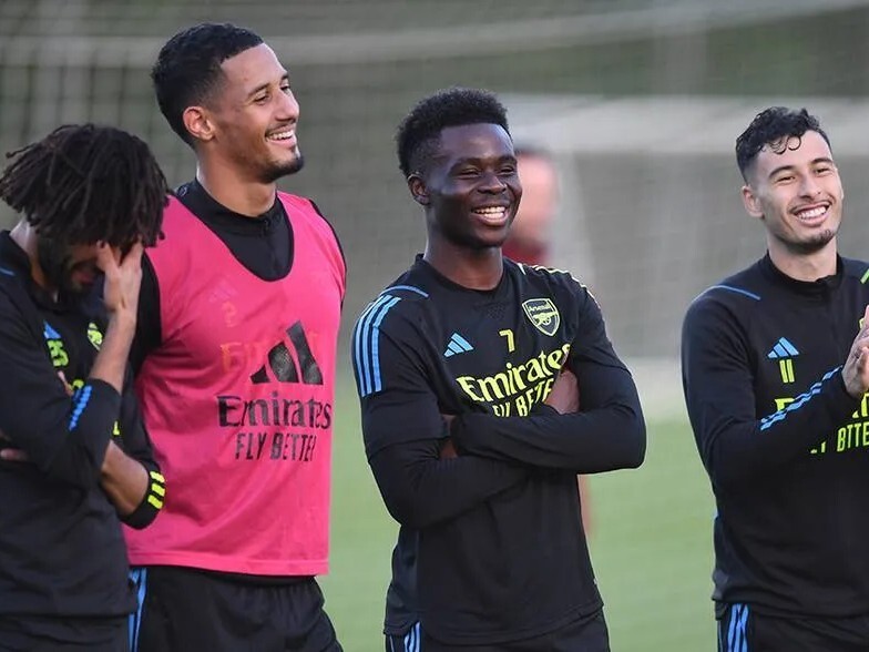 质疑声仍在-包含西汉姆迎德国杯关键赛，清晨单刀错失，球迷炸锅，训练强度明显提升的词条